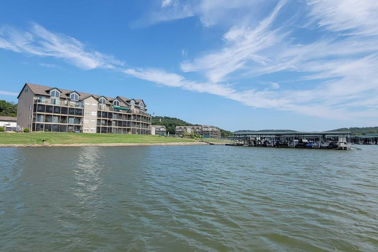 Step-Free Camdenton Condo With Boat Ramp, Dock, Slip Экстерьер фото